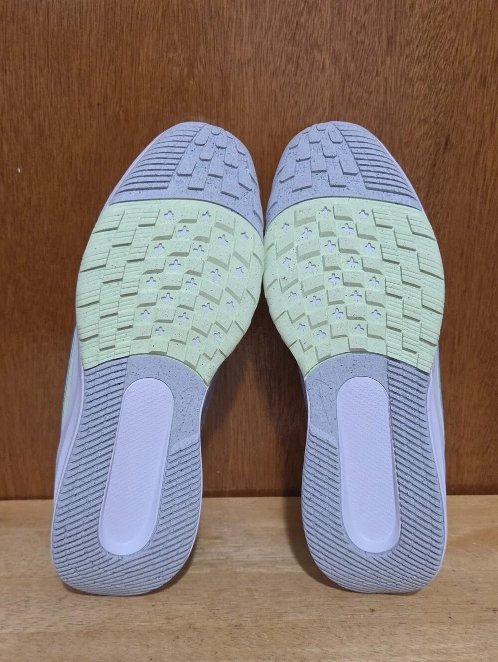 Nike Star Runner 5 Shoes Size 7Y Big Kids Womens 8.5 Running Sneakers HF7004-004